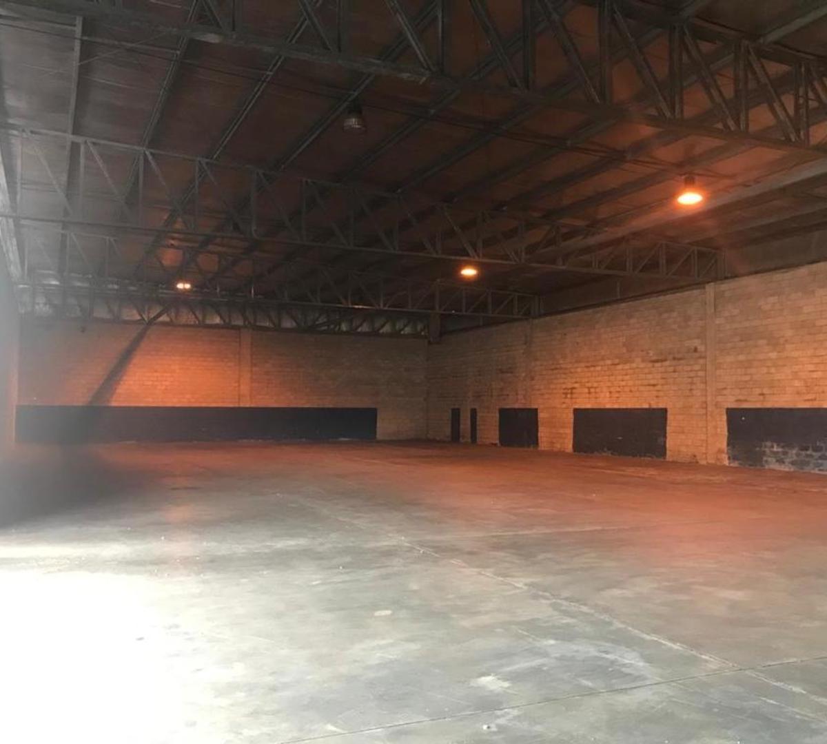 Nave Industriales, 3.445 m², Sin Expensas, Hurlingham 3