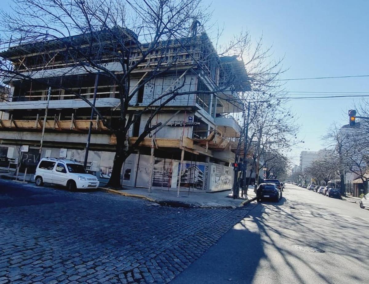 Venta Semipiso 3 Amb, Balcón Al Frente y Cochera, en Devoto 4