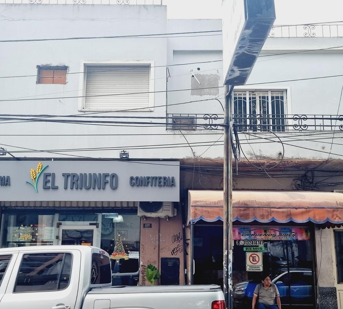 Venta Departamento de 4 Amb, con Balcón y Terraza, en Morón 5