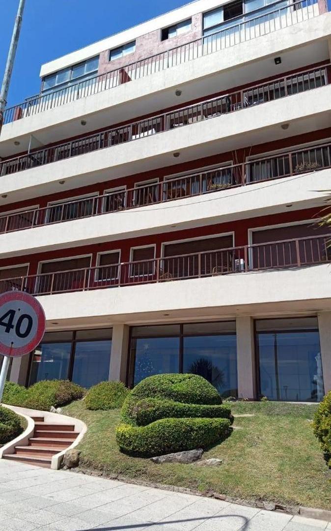 Foto de Venta de departamento de 2 ambientes con cochera en La Perla, Mar del, imagen 2