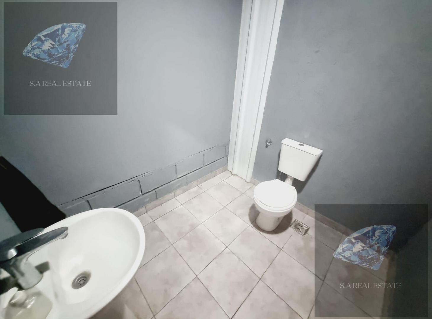 Foto de Galpon de 300m2 con 3 años de antigüedad excelente disposición, imagen 3