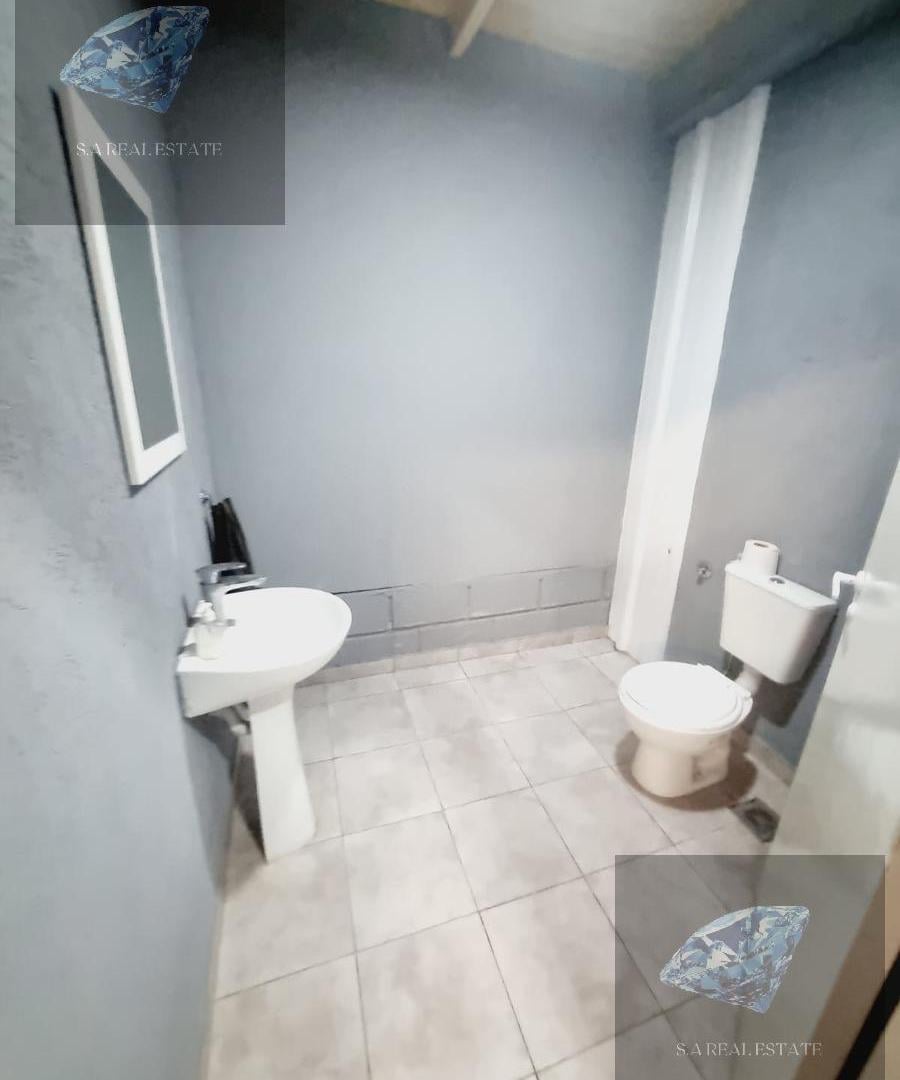 Foto de Galpon de 300m2 con 3 años de antigüedad excelente disposición, imagen 1
