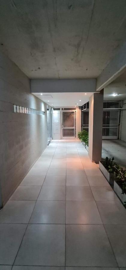 Foto de Venta de departamento de 2 ambientes, con balcón, en Haedo, imagen 2
