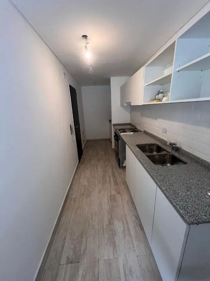 Venta departamento de 2 ambientes, en Castelar Sur 8