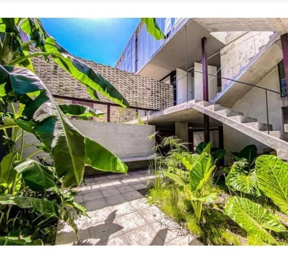 Venta de innovador Dúplex con cochera en Castelar Sur 2