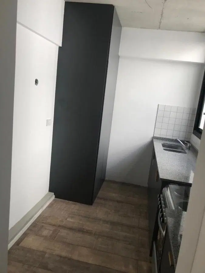 Venta de innovador Dúplex con cochera en Castelar Sur 8