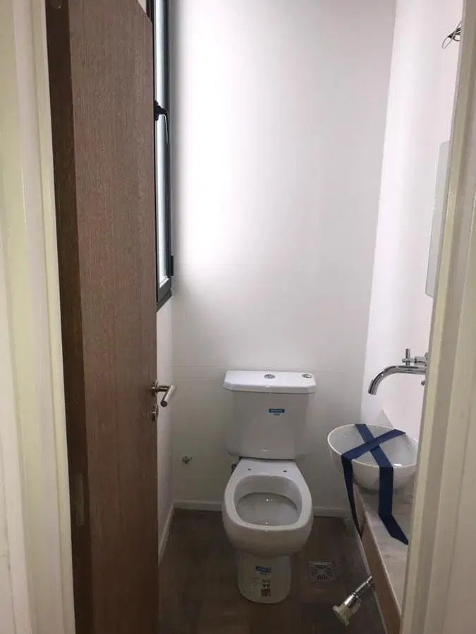 Venta de innovador Dúplex con cochera en Castelar Sur 5