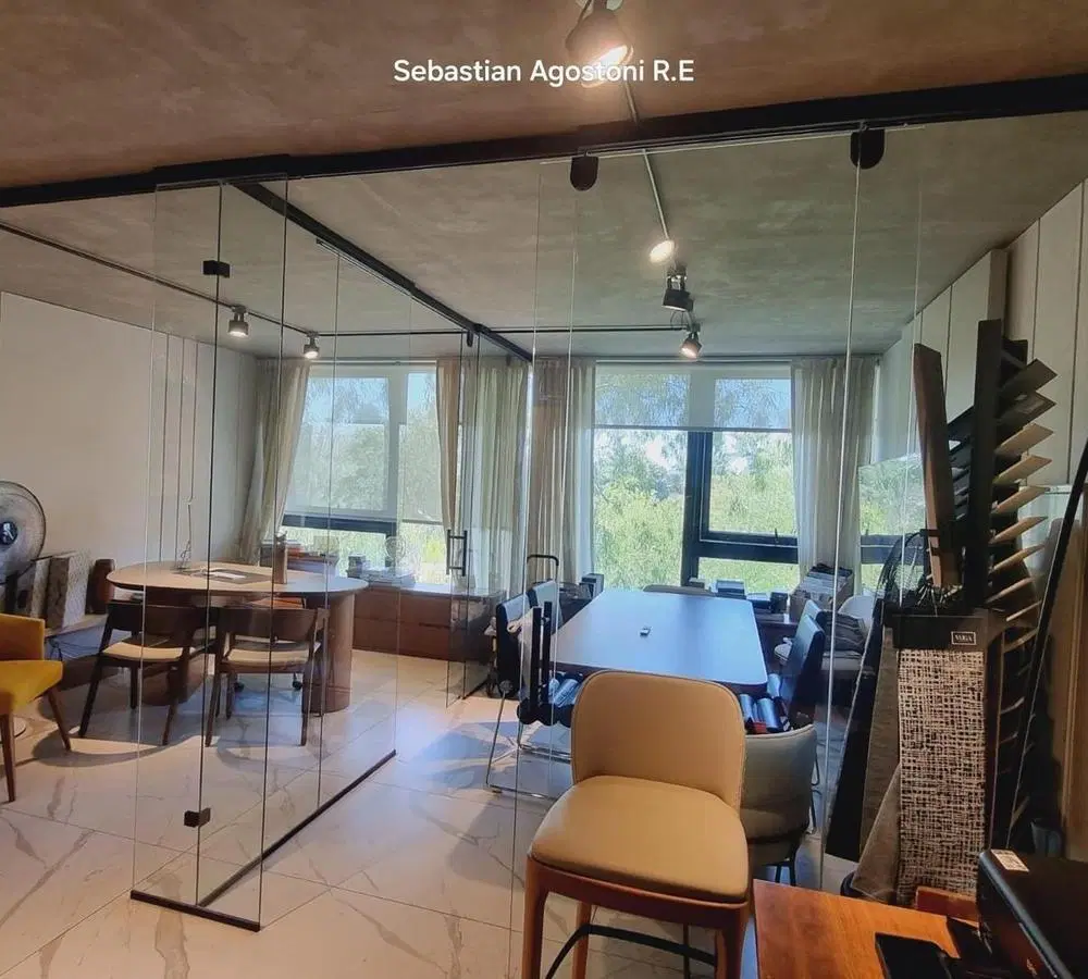 Venta de oficina en el complejo Thays, Parque Leloir 4