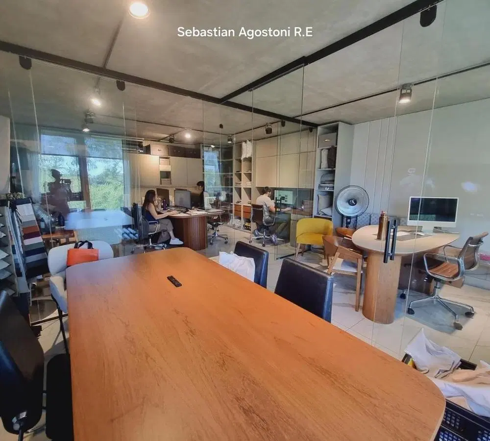Venta de oficina en el complejo Thays, Parque Leloir 2