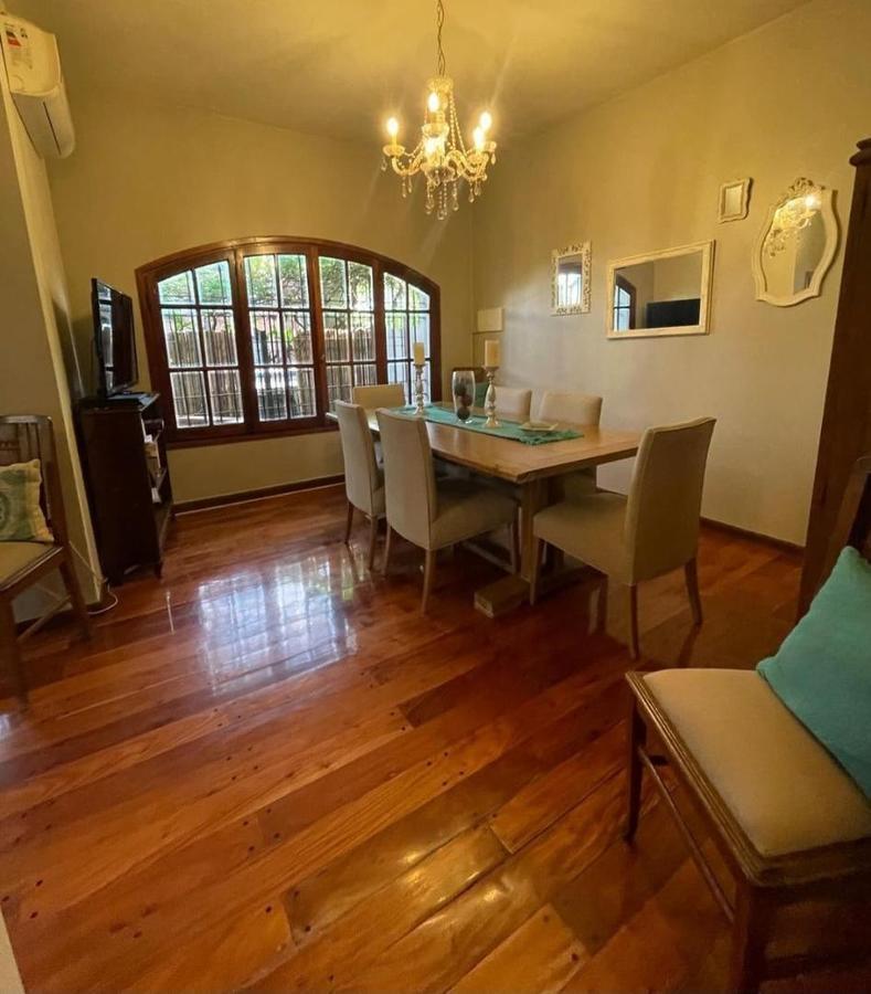 Foto de Venta de elegante casa de 5 ambientes en Ituzaingó Norte, imagen 2