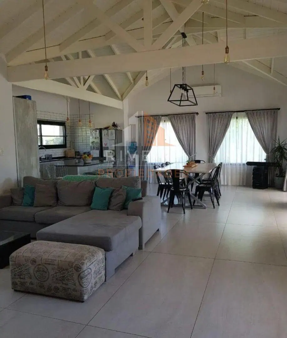 Alquiler - Casa 5 Habitaciones - Cruz del sur 3