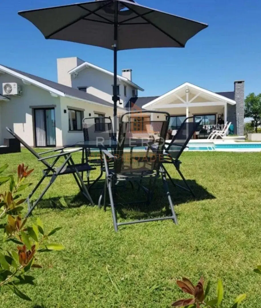 Alquiler - Casa 5 Habitaciones - Cruz del sur 2