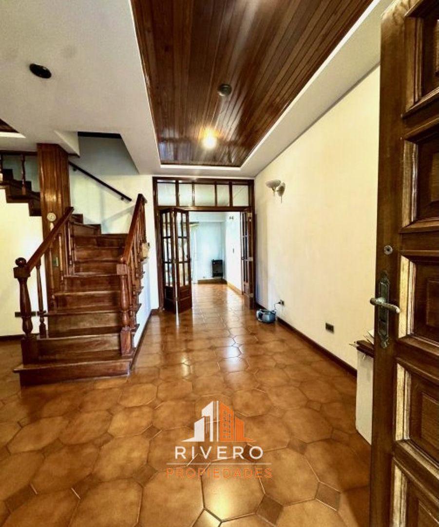 Foto de Venta - Chalet de categoría zona Residencial Monte Grande, imagen 1