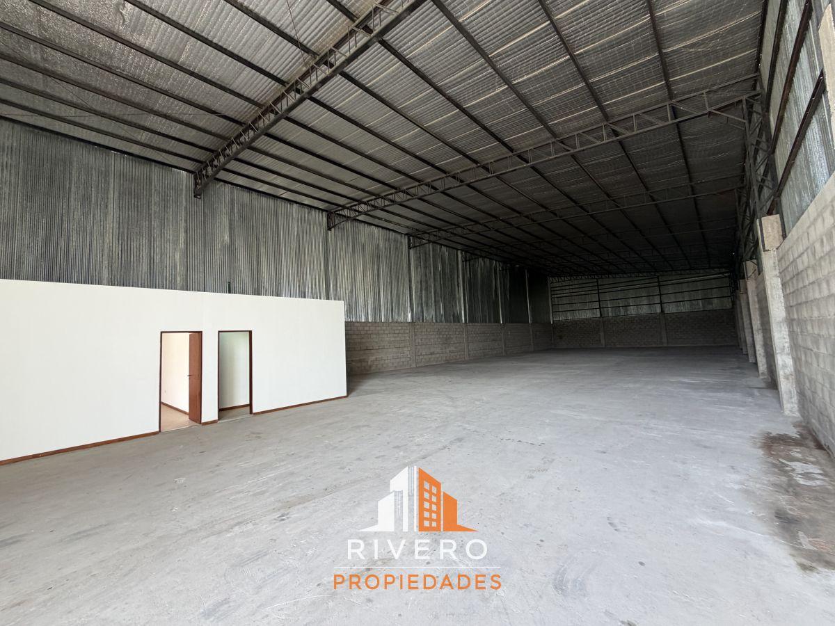 Foto de Amplio Galpon 1200 m - Luz Potencia Trifasica o Industrial - Parque, imagen 4