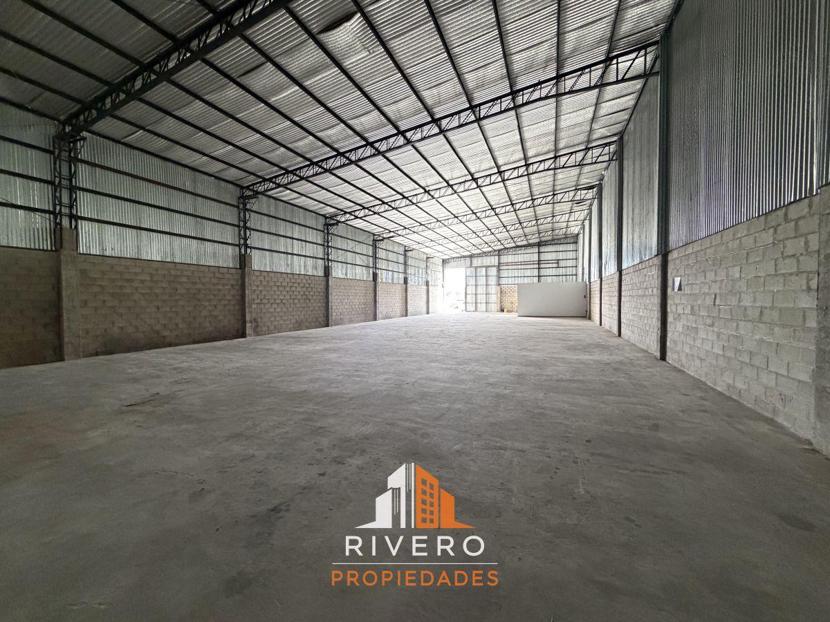 Foto de Amplio Galpon 1200 m - Luz Potencia Trifasica o Industrial - Parque, imagen 3