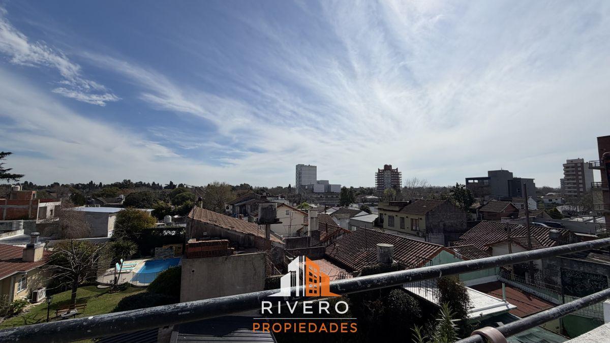 Foto de Venta Casa en Planta alta 6 ambientes Quincho - Monte Grande Centro, imagen 3