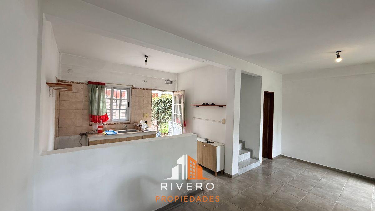 Foto de Alquiler - Departamento PH 3 Habitaciones - L. Guillón, imagen 5