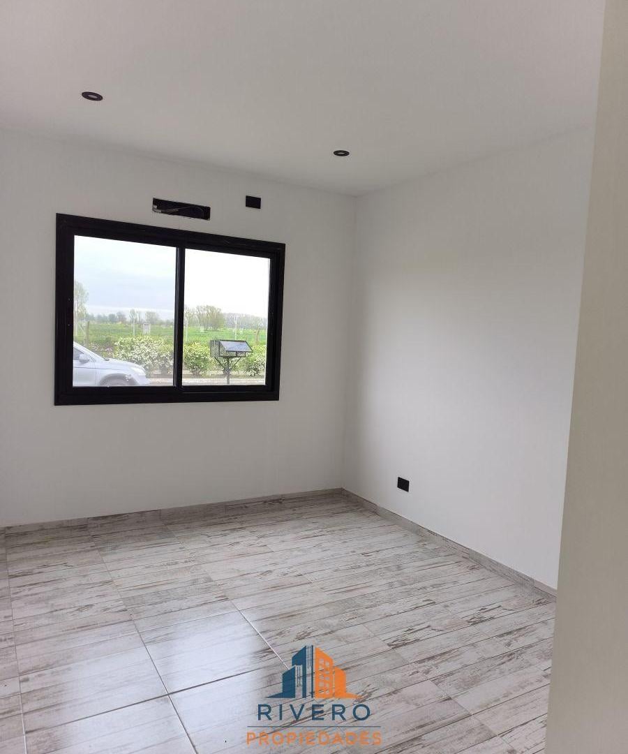 Foto de Venta Casa a Estrenar 3 Habitaciones Piscina Gas Cochera Horizontes al, imagen 5