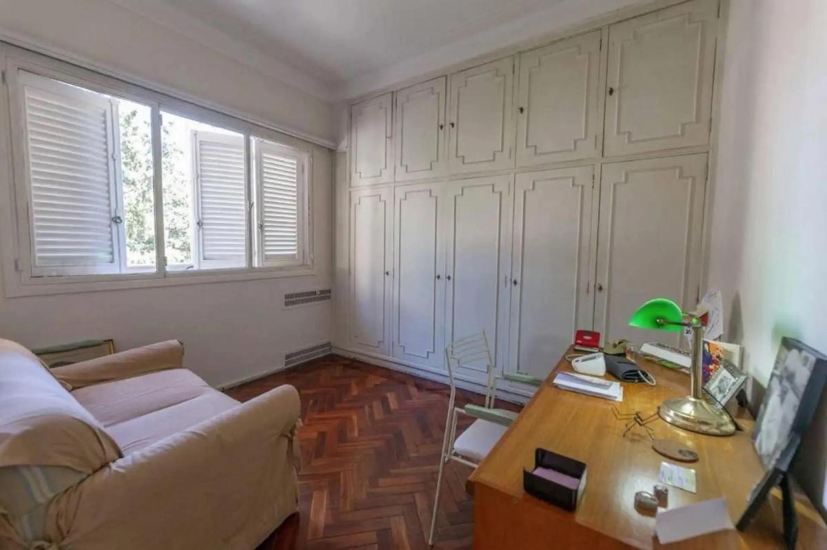Venta! Amplio Piso de 4 Ambientes con Dependencia Vista Al Frente (Flores) 5