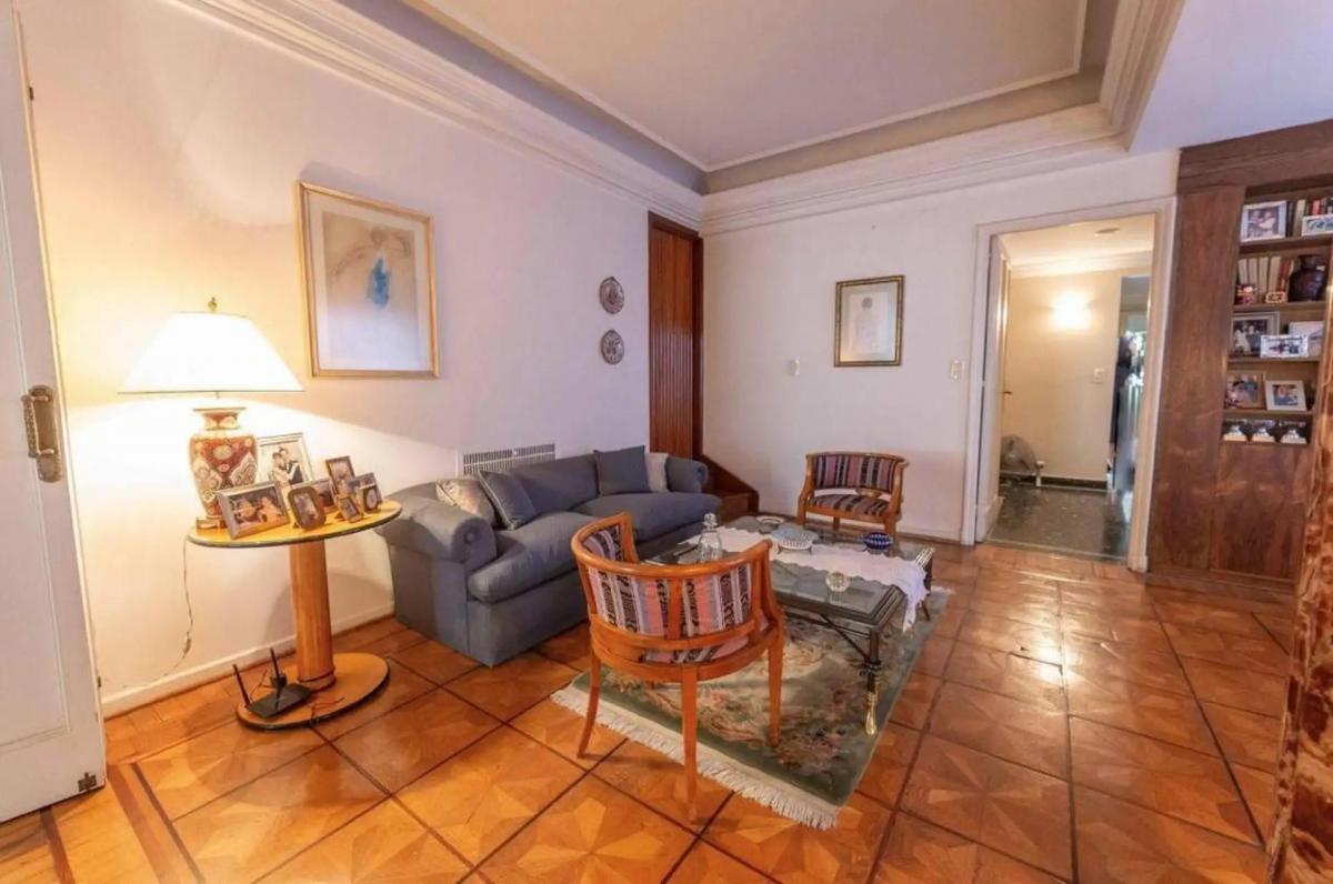 Venta! Amplio Piso de 4 Ambientes con Dependencia Vista Al Frente (Flores) 3