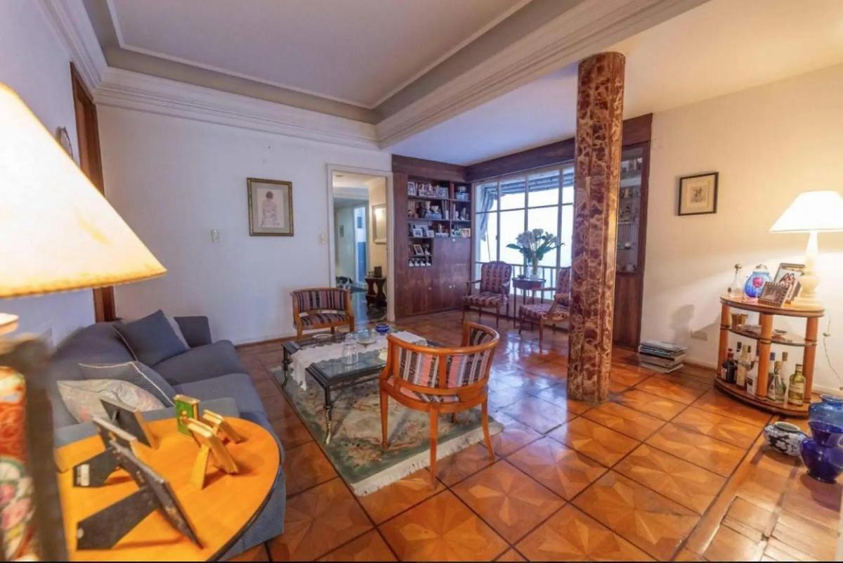 Venta! Amplio Piso de 4 Ambientes con Dependencia Vista Al Frente (Flores) 1
