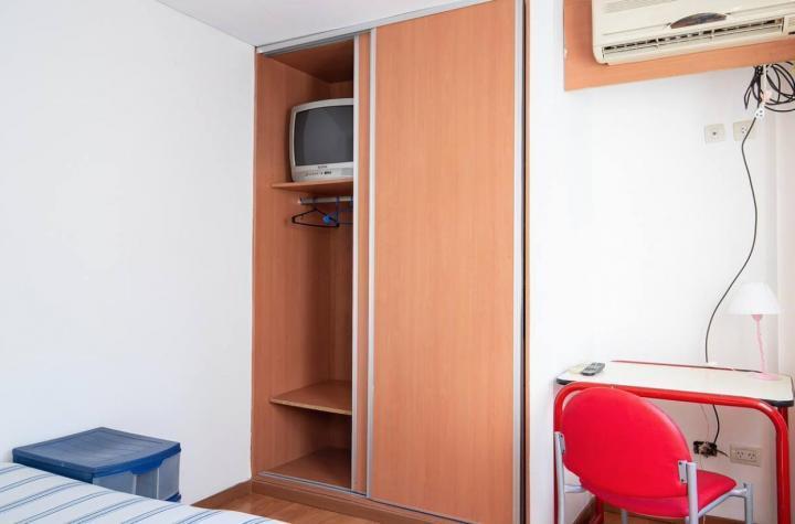Venta! Casa de 8 Ambientes con Terraza. Lista Para Habitar (Paternal) 5