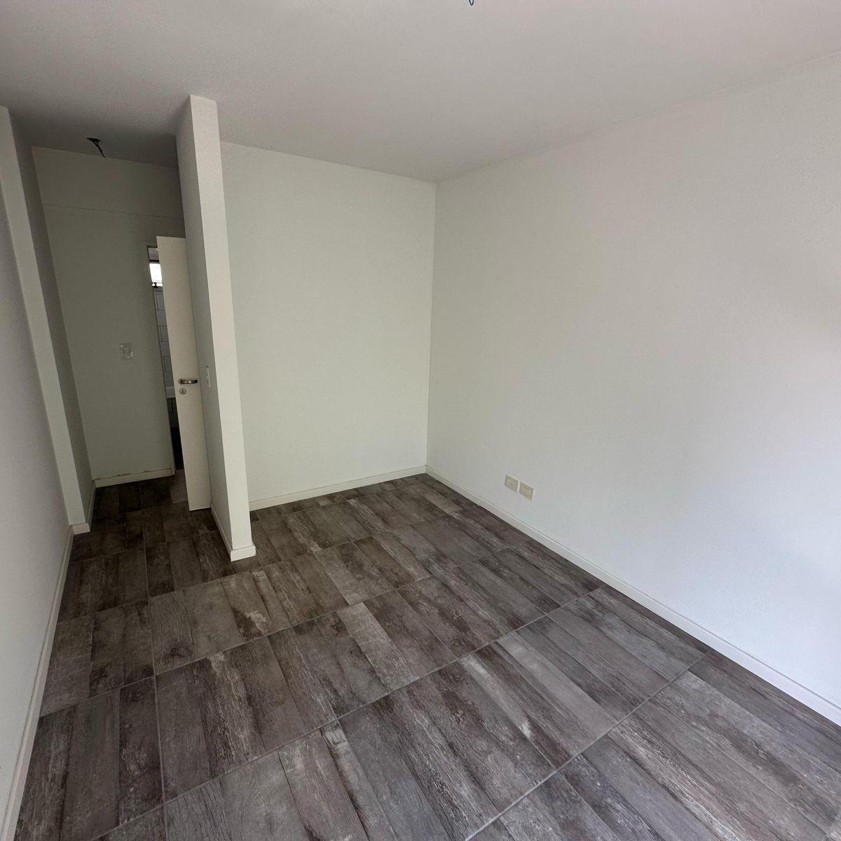 Venta! Departamento de 3 Ambientes Vista Al Frente - Av Gaona 2900 (Flores) 1