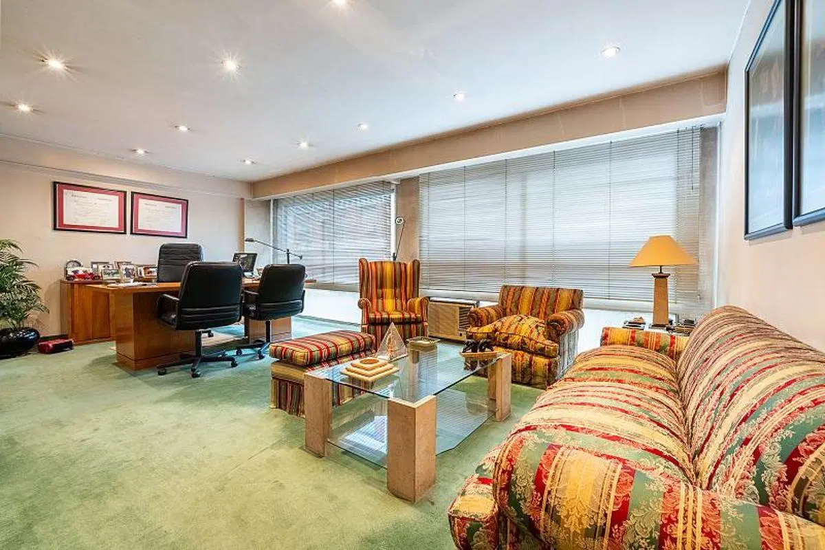VENTA! IMPONENTE SEMIPISO 96 m² - APTO PROFESIONAL - IDEAL ESTUDIO O CONSULTORIOS 2