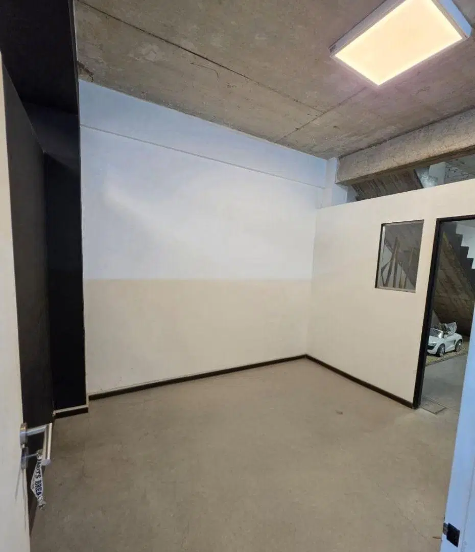Alquiler Edificio Comercial Corporativo 600m2 - Excelente Estado - Todo Destino (Villa Sta. Rita) 2