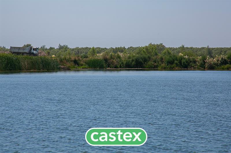 Lote al agua en venta en el  barrio Costas de Puertos, Escobar