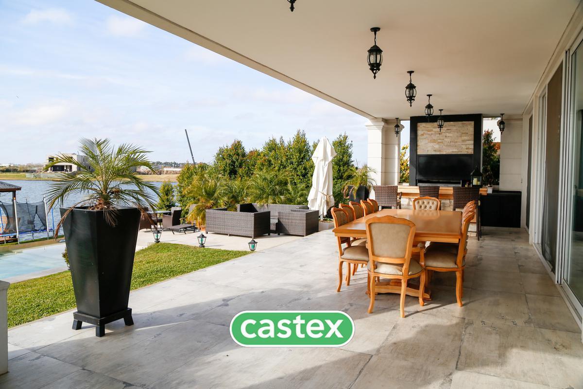 Foto de Casa de 4 dormitorios al lago en venta, barrio Muelles, Puertos, imagen 2