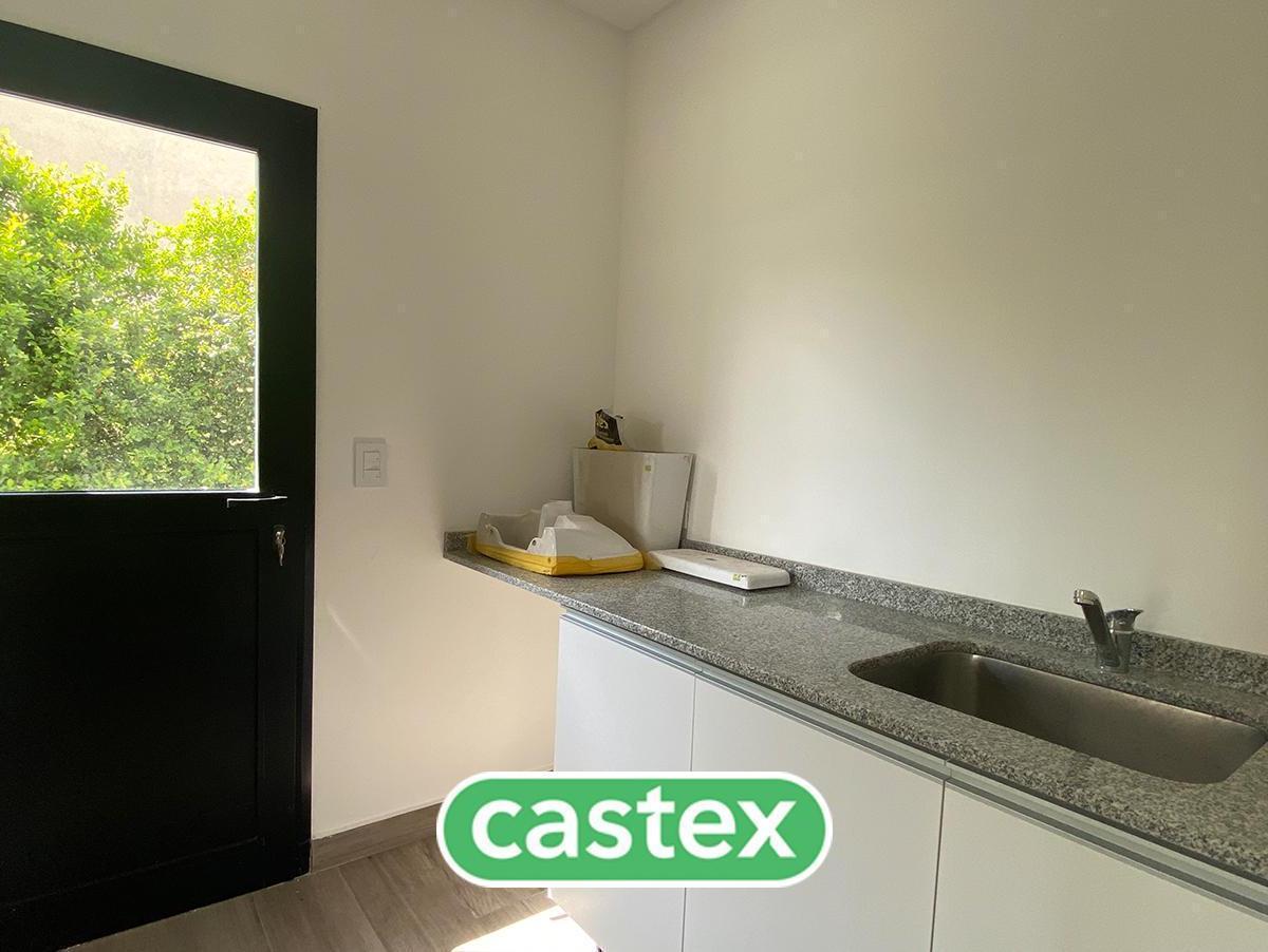 Moderna Casa en Venta en San Matías a La Laguna 5