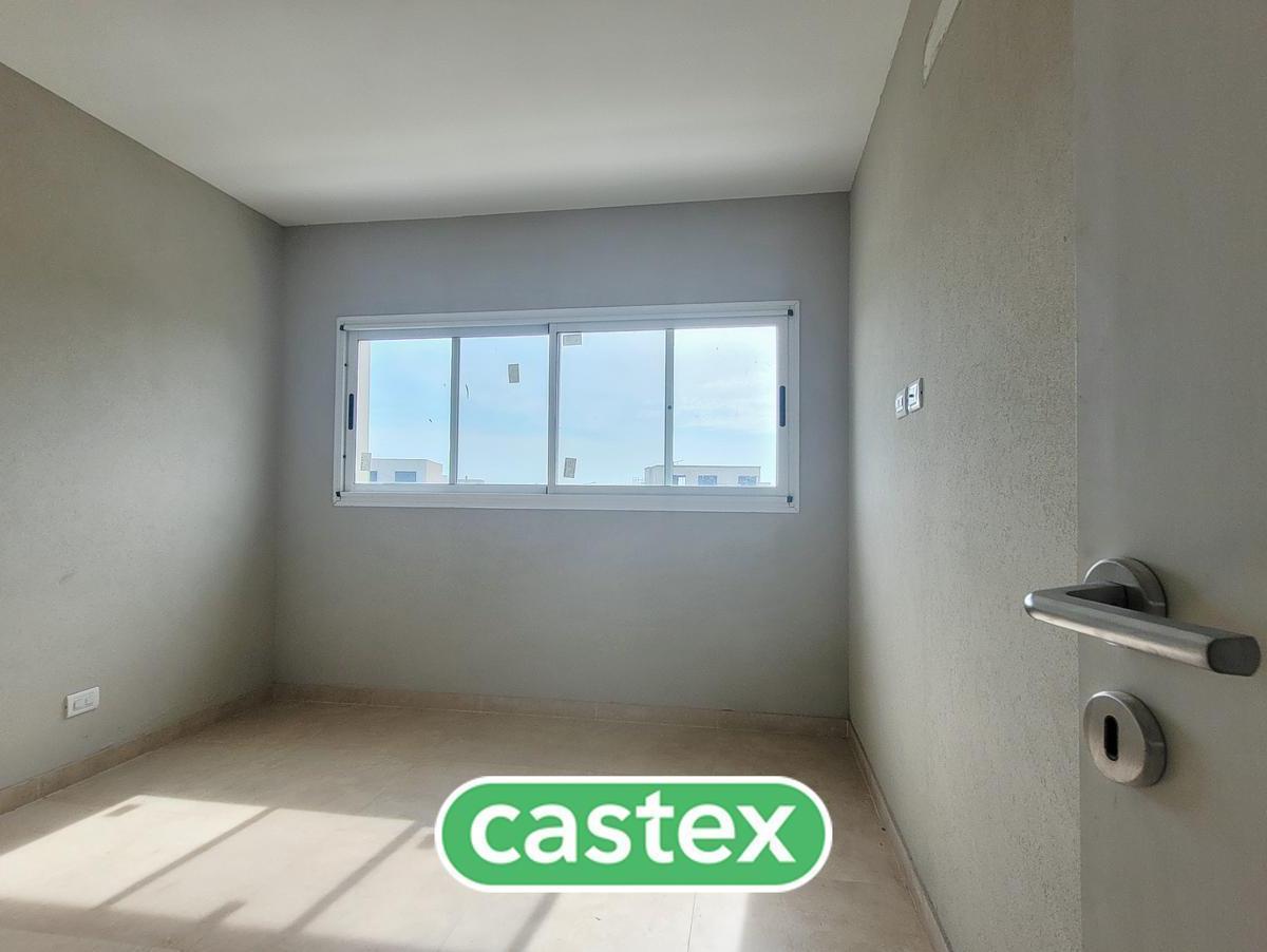 Casa a La Venta con Salida a Laguna en El Cantón, Escobar 3