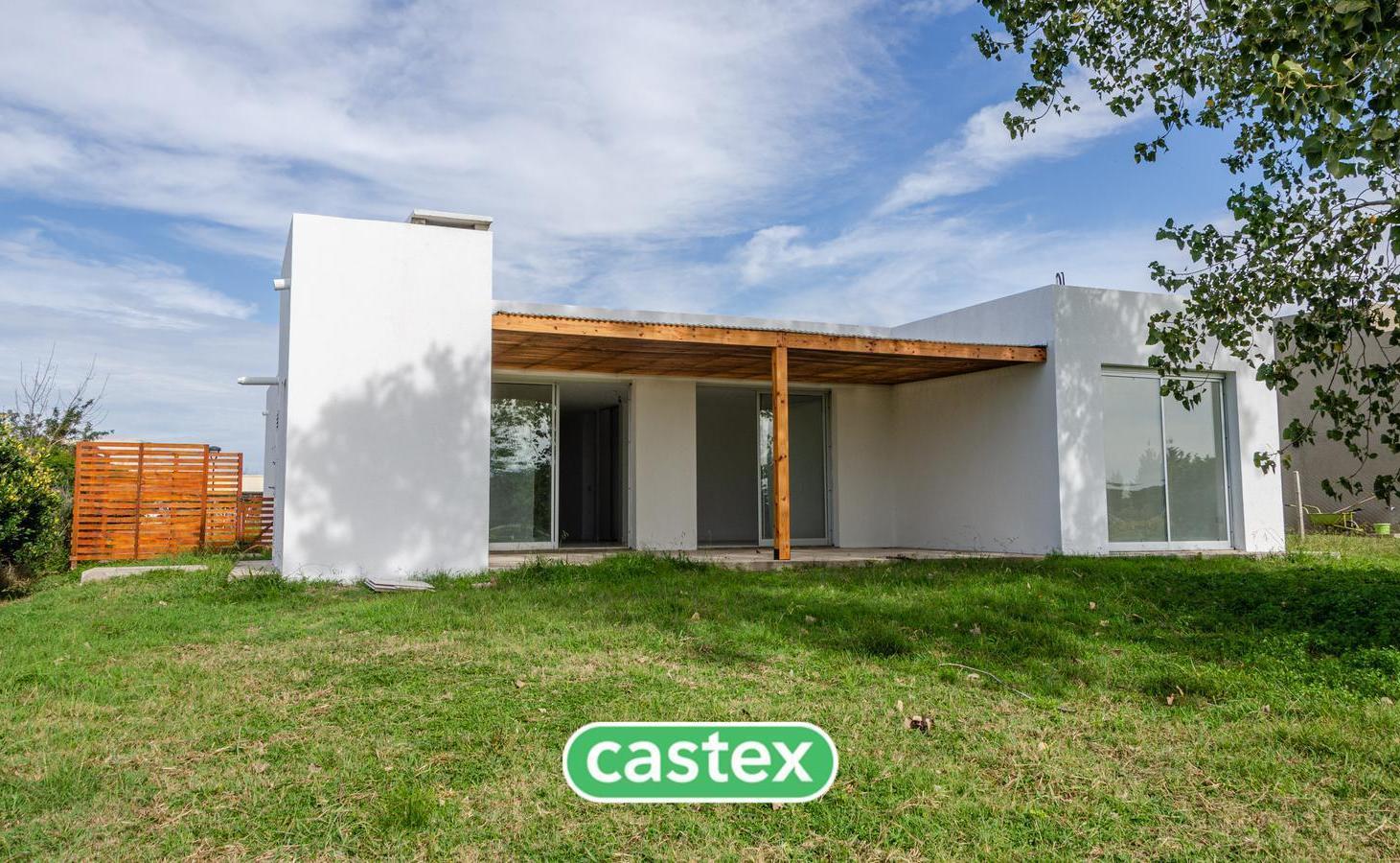 Casa de 5 ambientes a la venta en El Cantón, Puerto, Escobar