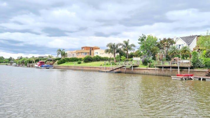 Venta de Lote al rio en el Yacht de Nordelta