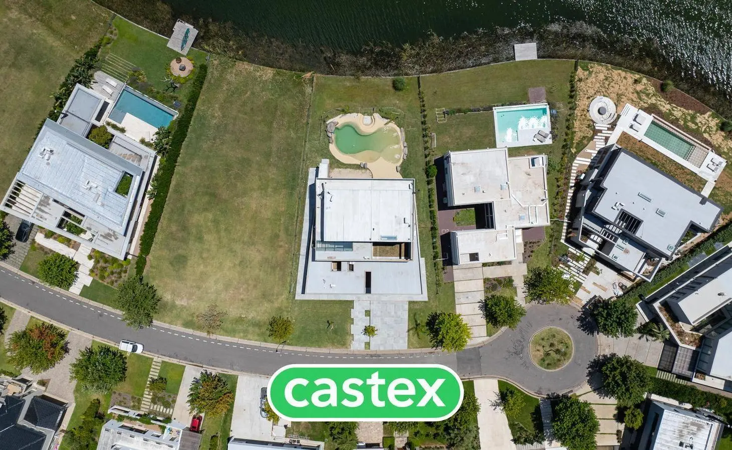 Casa en venta al lago central, Barrio Muelles, Puertos Escobar 5