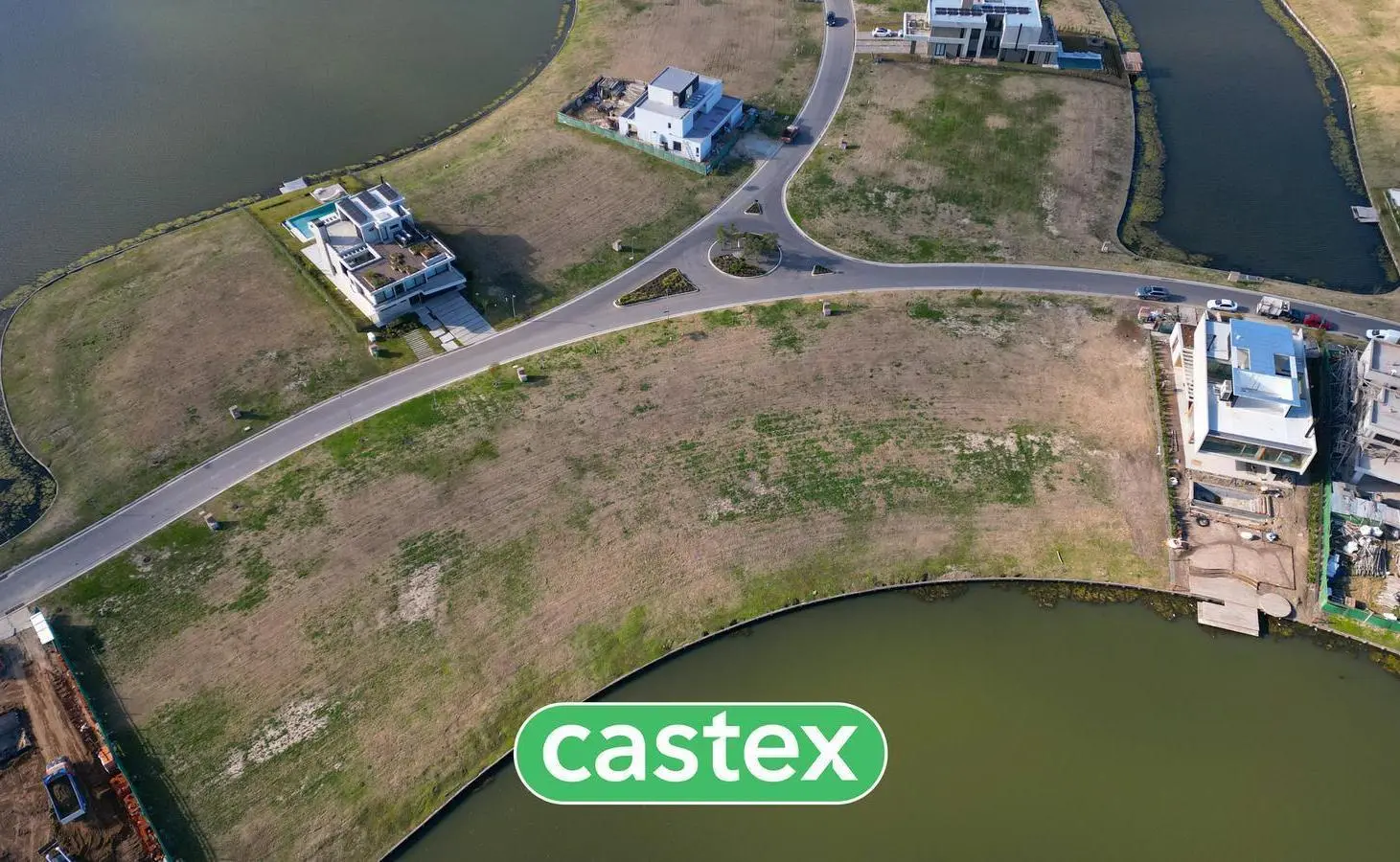 Lote en Los Puentes al lago central de Nordelta 4