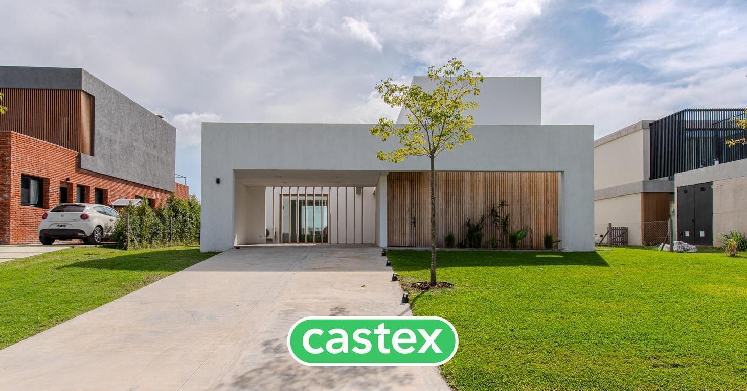 Casa al agua en Venta, Barrio Riberas, Puertos del Lago