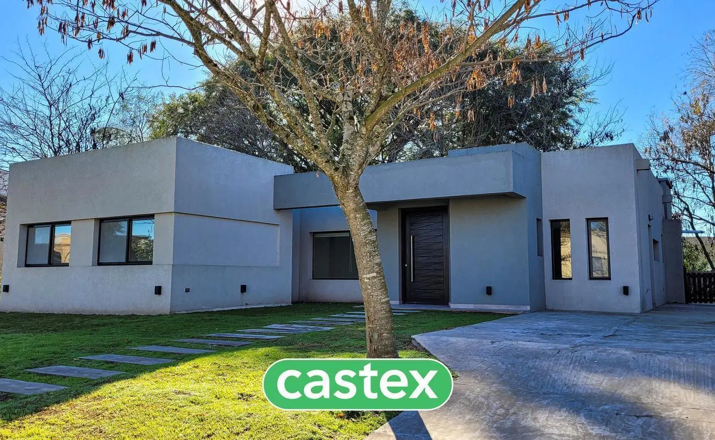 Casa a la venta en lote central, en San Matías, Escobar. 2