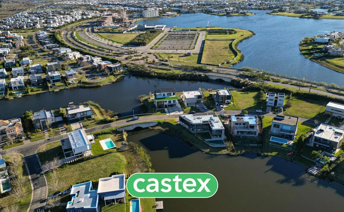 Exclusiva Casa en Venta, Barrio Acacias, Puertos de Escobar 8