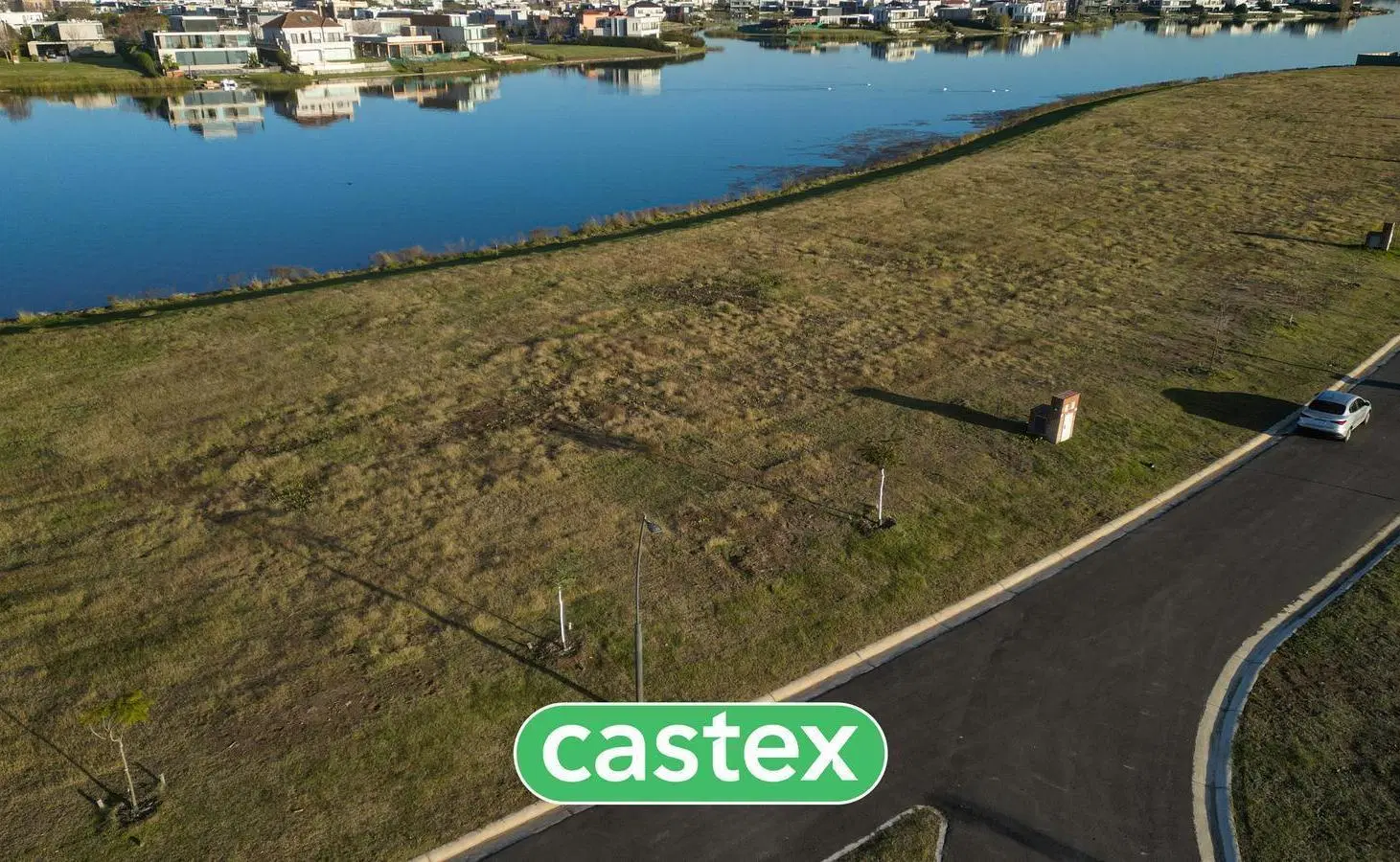 Excelente lote al agua en Barrio Orillas – Puertos 8
