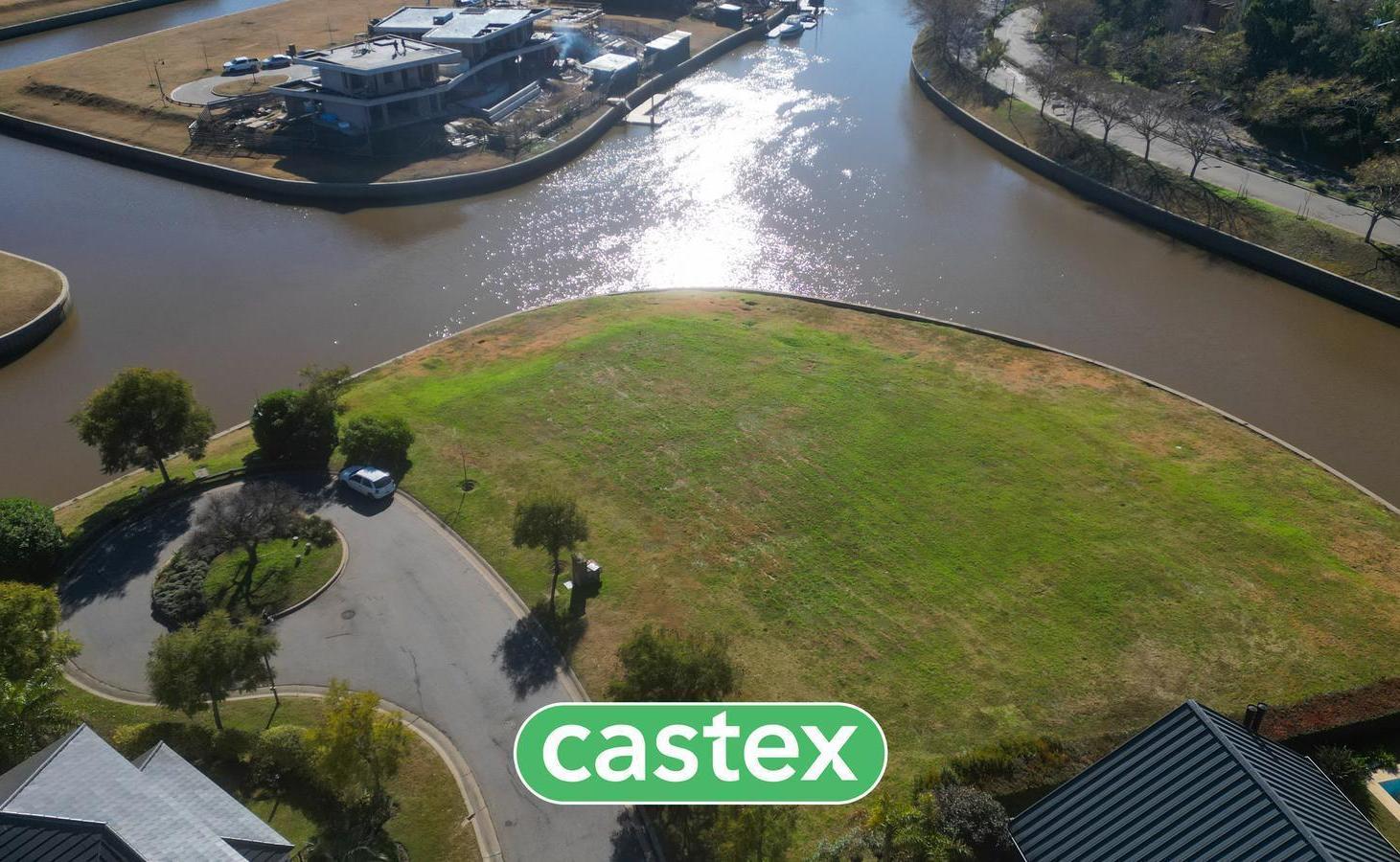 Foto de Lote doble en venta enel Barrio El Yacht de Nordelta, imagen 3