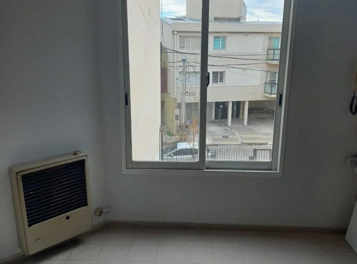 INMOBILIARIA RUTH YERIO ALQUILA DEPARTAMENTO 4