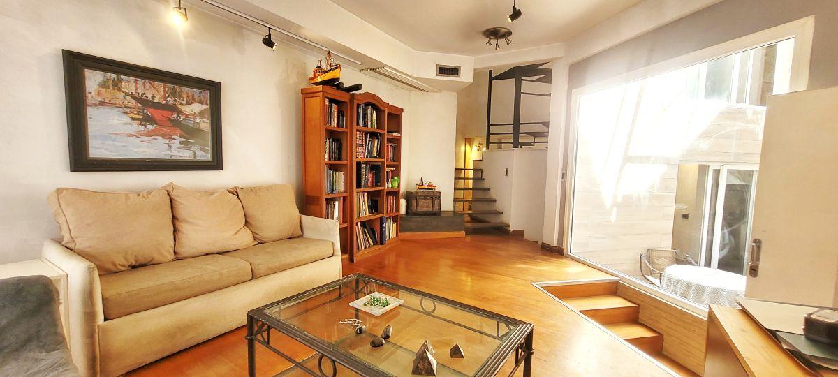 Foto de Casa en venta | Patio | Parrilla | Suite | Cocheras - Lopez Magnolio, imagen 2
