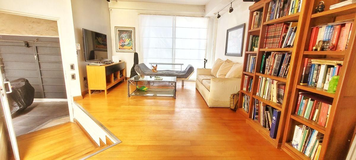 Foto de Casa en Venta | Patio | Parrilla | Suite | Cocheras - Lopez Magnolio, imagen 3