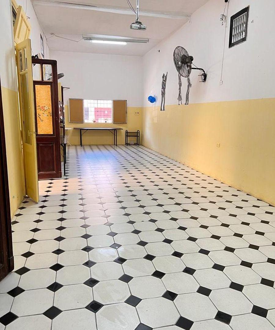 Foto de ALQUILER LOCAL ESQUINA FRENTE A PLAZA MALAVER – 147 M² – PLANTA BAJA, imagen 4