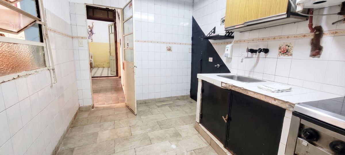 Foto de ALQUILER LOCAL ESQUINA FRENTE A PLAZA MALAVER – 147 M² – PLANTA BAJA, imagen 3