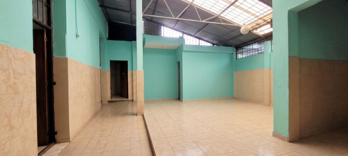 Foto de Depósito En Alquiler 147 M2 En Esquina, imagen 2