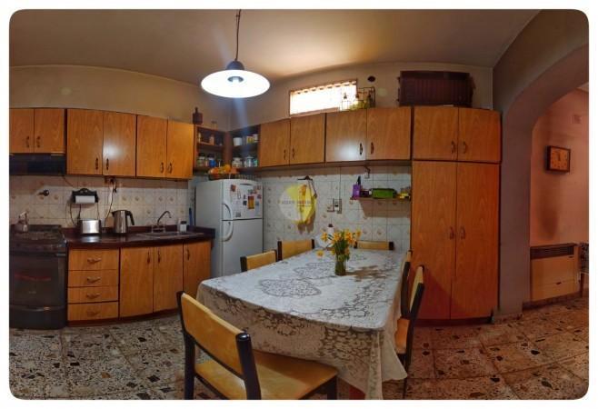 Se Vende Casa Multifamiliar (Lote 8,66 X 52 M) Villa Lugano 4
