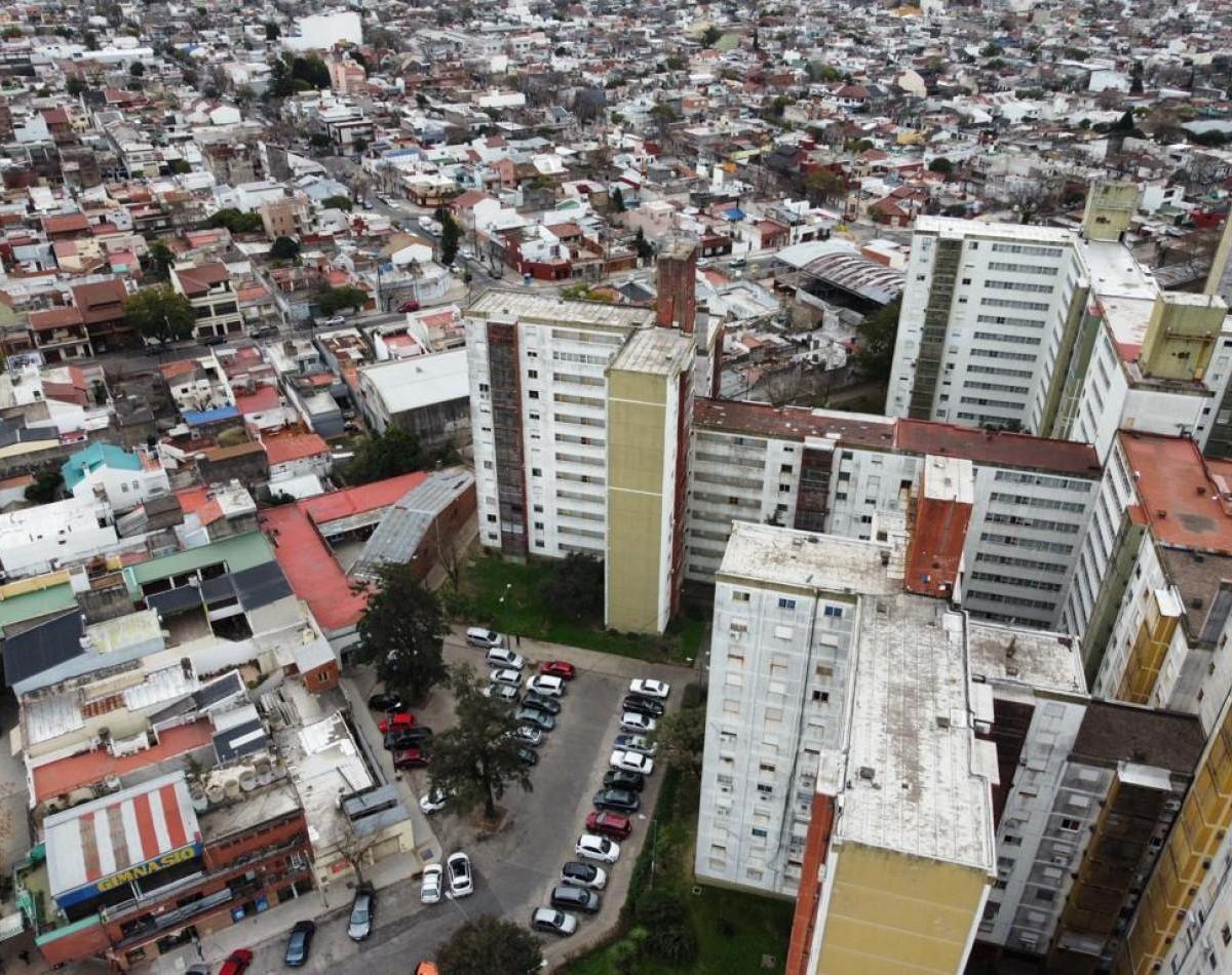 En Venta, Departamento Cuatro Ambientes, Muy Luminoso! (Torre 10 - Barrio Copello) 4